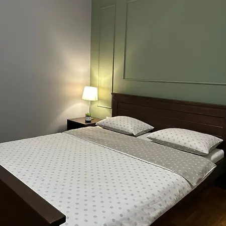 Ns Centar Private Parking 아파트